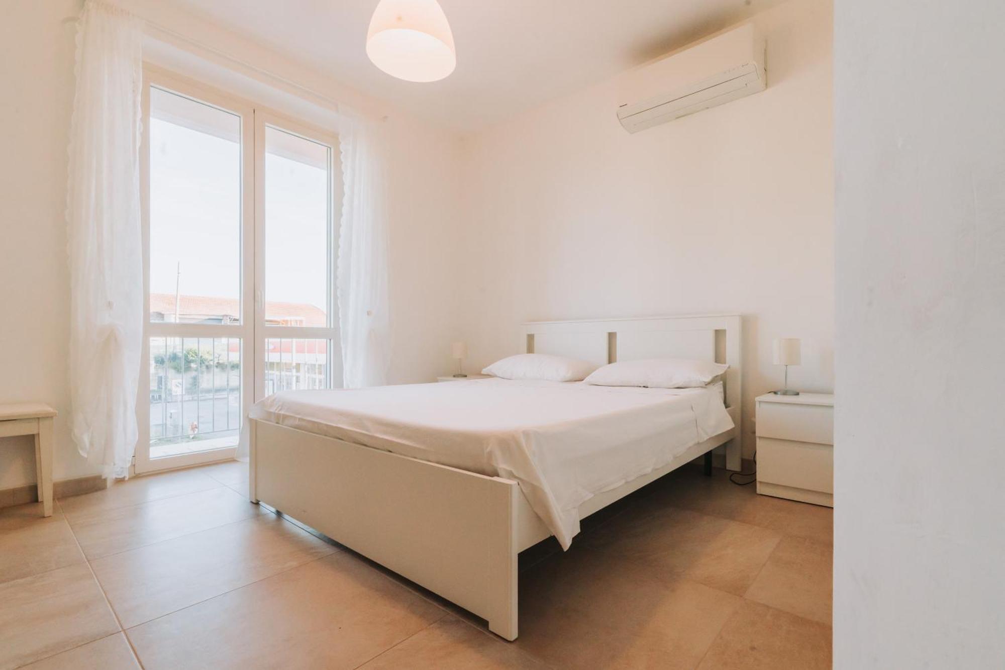 Rediesis Apartments Камерано Экстерьер фото