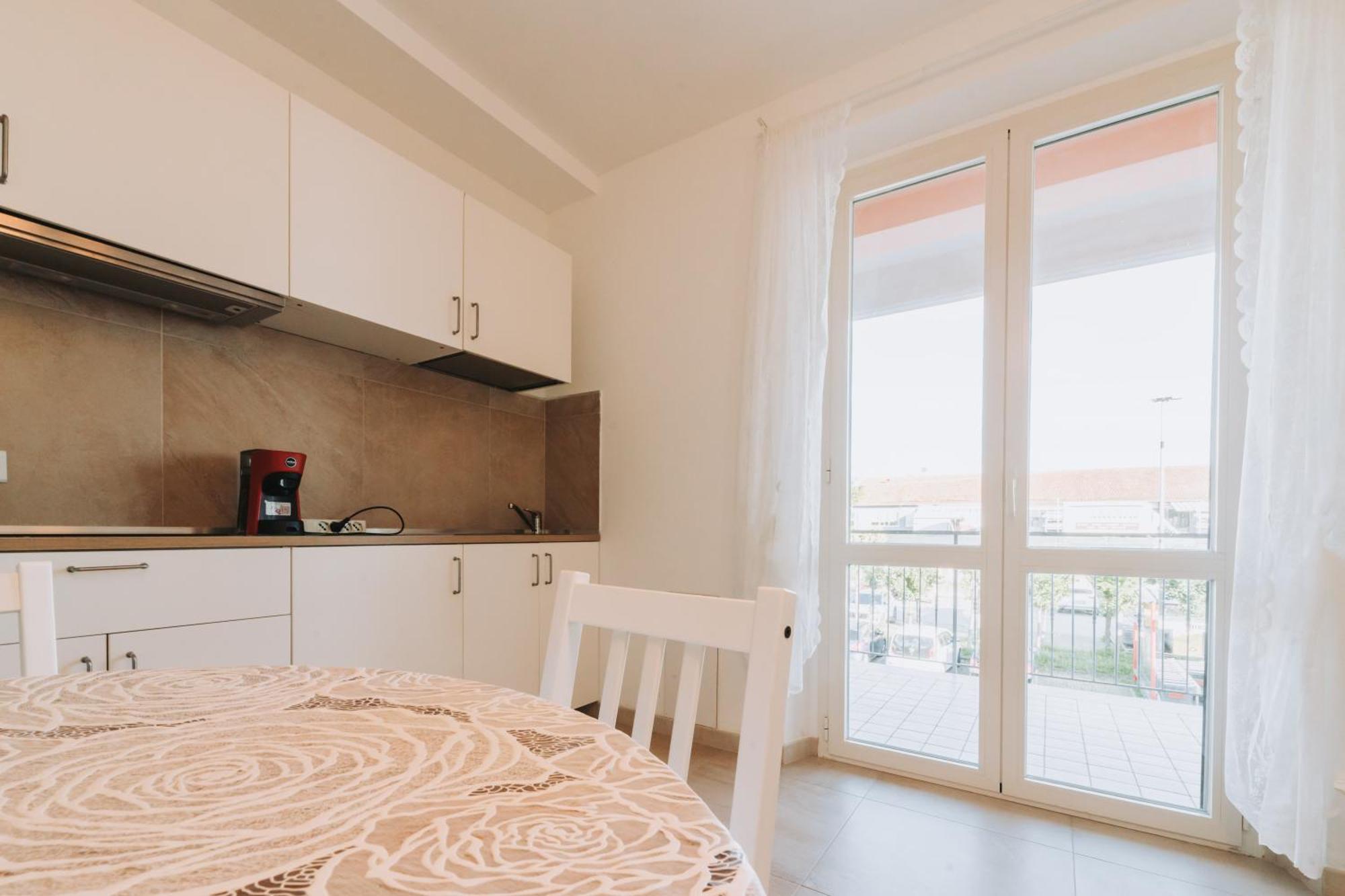 Rediesis Apartments Камерано Экстерьер фото