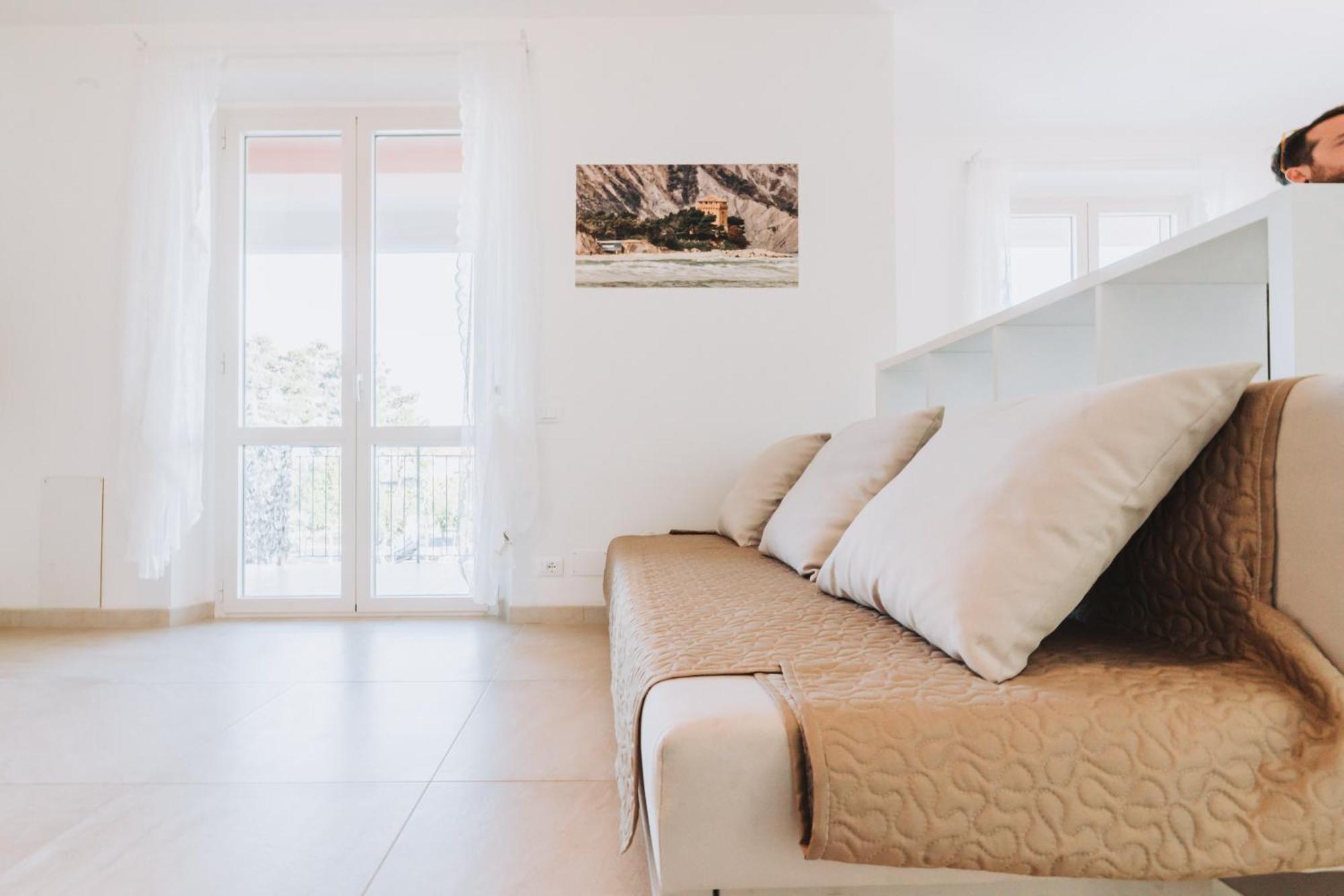 Rediesis Apartments Камерано Экстерьер фото
